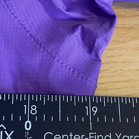 Marmot Girls Purple Lightweight Rolled Up Hooded Jacket Size XL - Picture 12 of 12